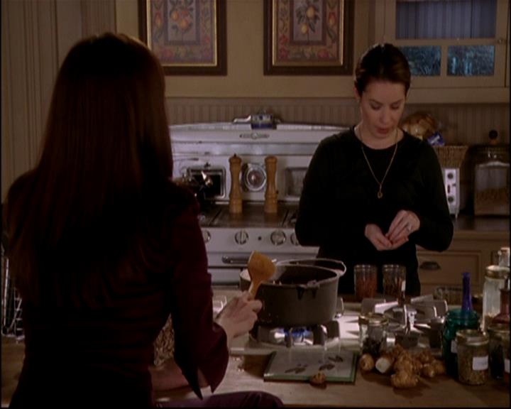 Charmed-Online-dot-813RepoManor0808.jpg Charmed-Online-dot-813RepoManor0808.jpg