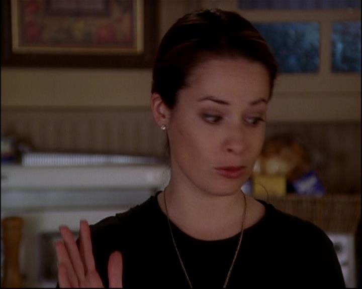 Charmed-Online-dot-813RepoManor0824.jpg Charmed-Online-dot-813RepoManor0824.jpg