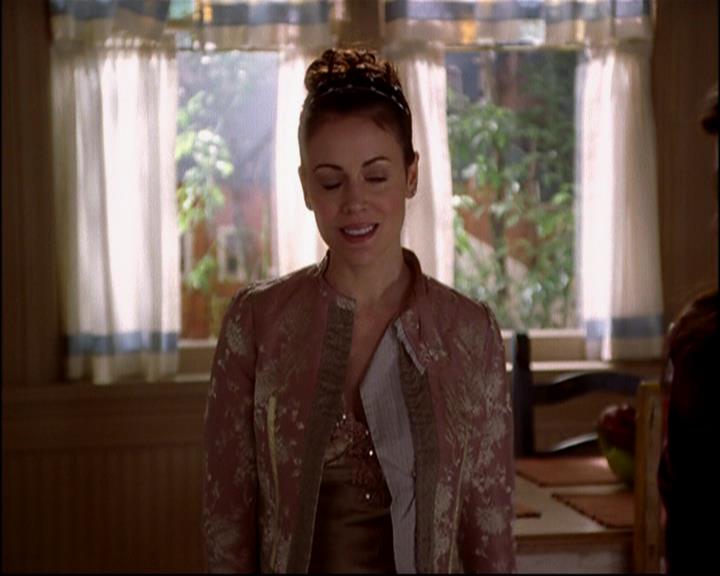 Charmed-Online-dot-813RepoManor0843.jpg Charmed-Online-dot-813RepoManor0843.jpg