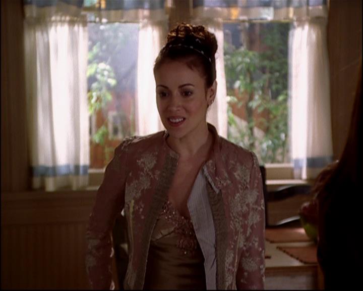 Charmed-Online-dot-813RepoManor0848.jpg Charmed-Online-dot-813RepoManor0848.jpg