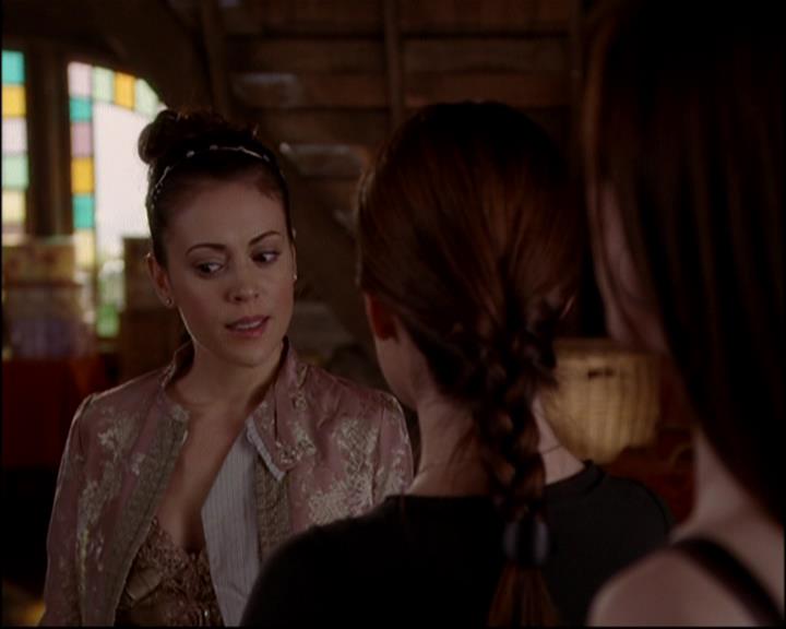 Charmed-Online-dot-813RepoManor0924.jpg Charmed-Online-dot-813RepoManor0924.jpg