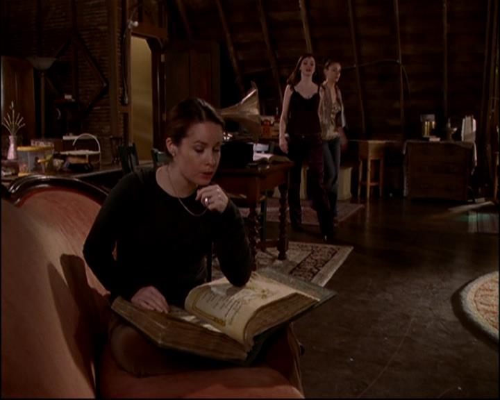 Charmed-Online-dot-813RepoManor1337.jpg Charmed-Online-dot-813RepoManor1337.jpg