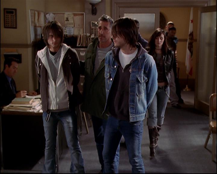 Charmed-Online-dot-813RepoManor1558.jpg Charmed-Online-dot-813RepoManor1558.jpg