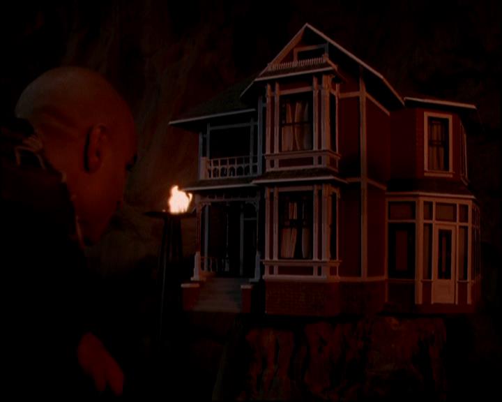 Charmed-Online-dot-813RepoManor1652.jpg Charmed-Online-dot-813RepoManor1652.jpg