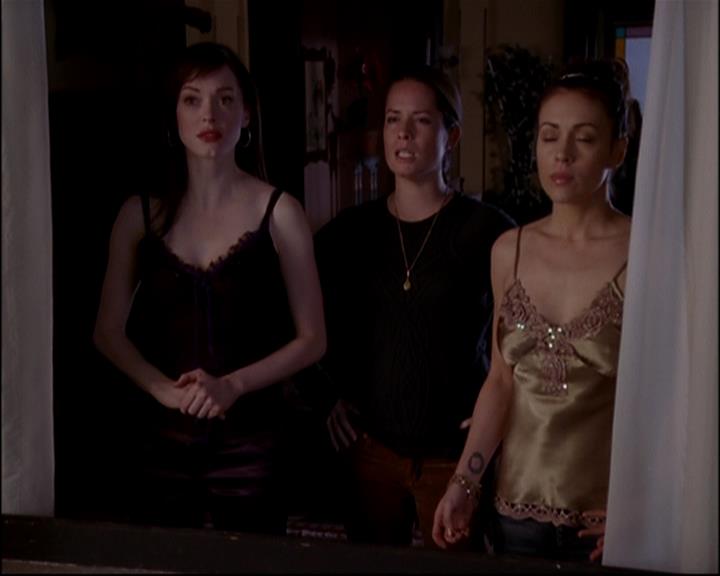 Charmed-Online-dot-813RepoManor2009.jpg Charmed-Online-dot-813RepoManor2009.jpg