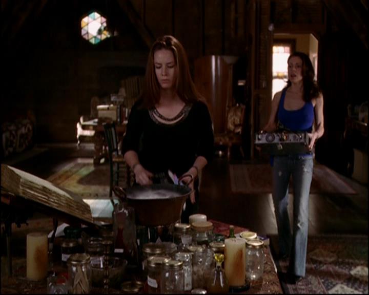 Charmed-Online-dot-814-12AngryZen0056.jpg Charmed-Online-dot-814-12AngryZen0056.jpg