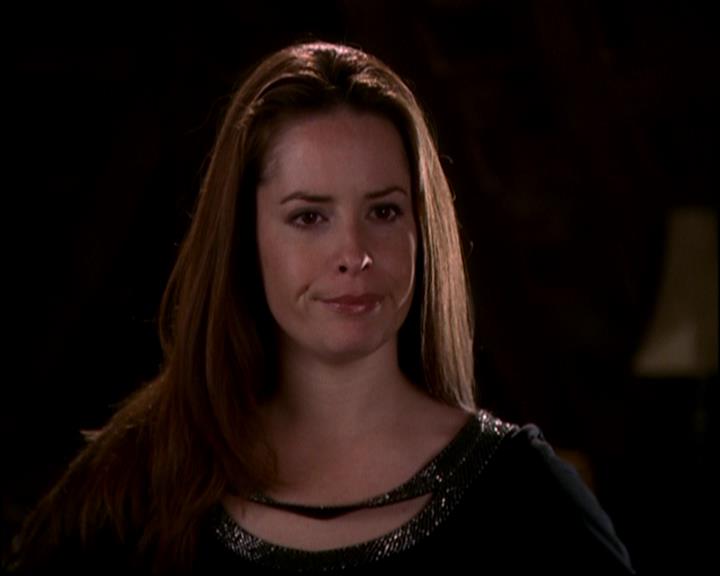 Charmed-Online-dot-814-12AngryZen0069.jpg Charmed-Online-dot-814-12AngryZen0069.jpg