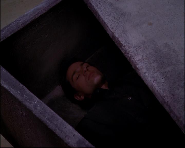 Charmed-Online-dot-814-12AngryZen0393.jpg Charmed-Online-dot-814-12AngryZen0393.jpg