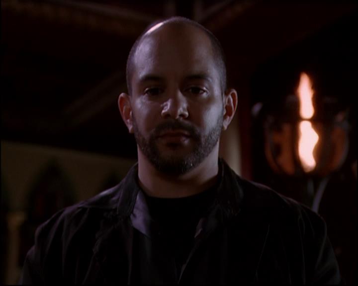 Charmed-Online-dot-814-12AngryZen0395.jpg Charmed-Online-dot-814-12AngryZen0395.jpg