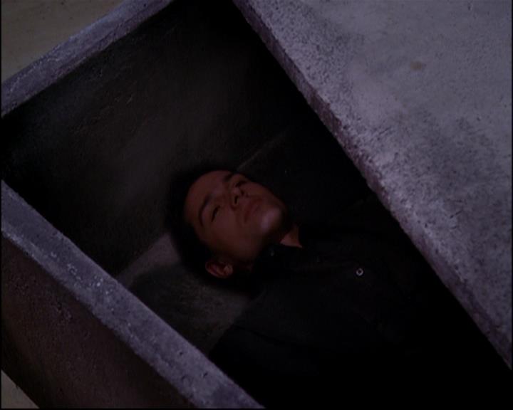 Charmed-Online-dot-814-12AngryZen0396.jpg Charmed-Online-dot-814-12AngryZen0396.jpg