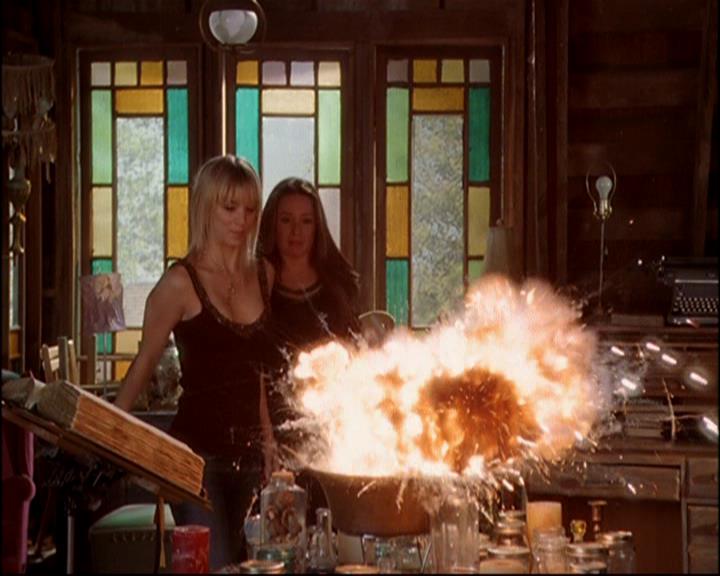 Charmed-Online-dot-814-12AngryZen0494.jpg Charmed-Online-dot-814-12AngryZen0494.jpg