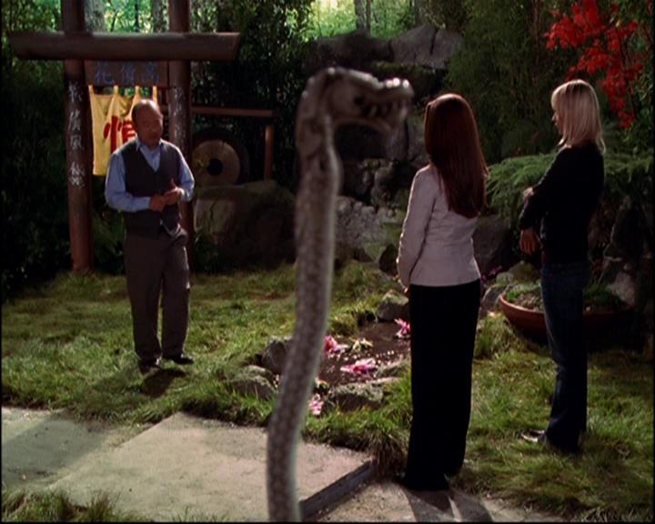 Charmed-Online-dot-814-12AngryZen0697.jpg Charmed-Online-dot-814-12AngryZen0697.jpg