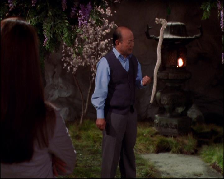 Charmed-Online-dot-814-12AngryZen0708.jpg Charmed-Online-dot-814-12AngryZen0708.jpg