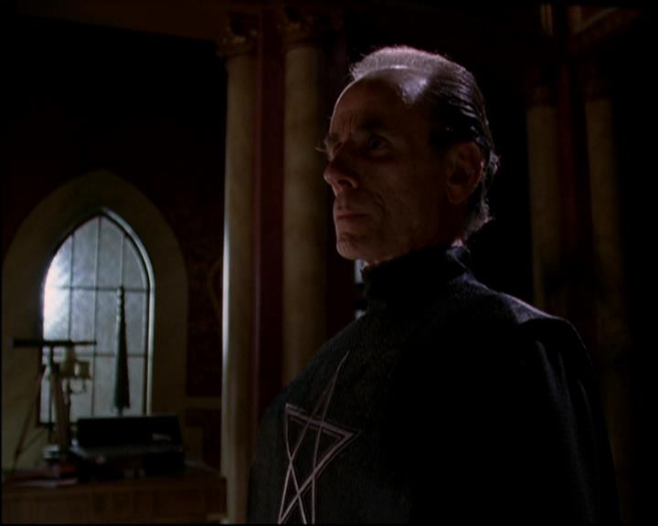 Charmed-Online-dot-815TheLastTemptationOfChristy2337.jpg