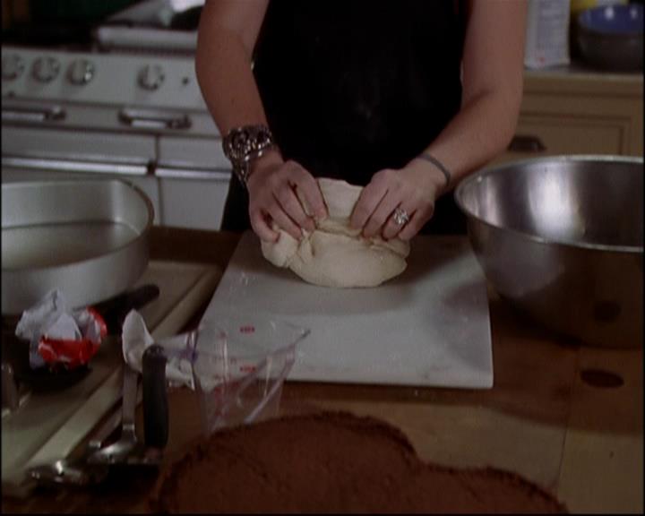 Charmed-Online-dot-816EngagedAndConfused0001.jpg Charmed-Online-dot-816EngagedAndConfused0001.jpg