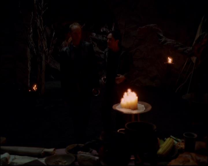 Charmed-Online-dot-816EngagedAndConfused0086.jpg Charmed-Online-dot-816EngagedAndConfused0086.jpg