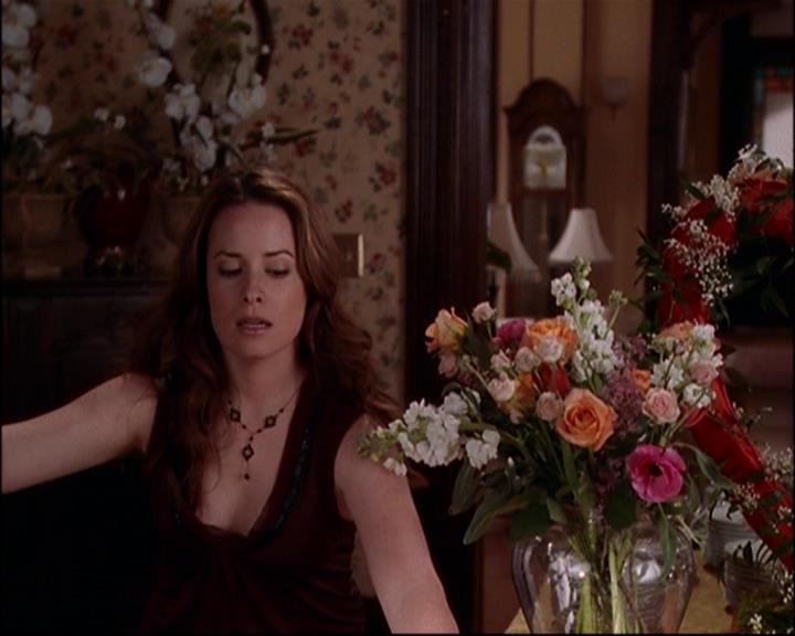 Charmed-Online-dot-816EngagedAndConfused0423.jpg Charmed-Online-dot-816EngagedAndConfused0423.jpg