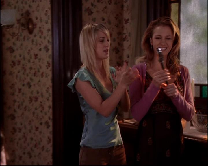 Charmed-Online-dot-816EngagedAndConfused0429.jpg Charmed-Online-dot-816EngagedAndConfused0429.jpg