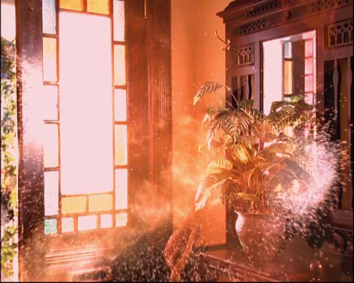 Charmed-Online-dot-816EngagedAndConfused0521.jpg Charmed-Online-dot-816EngagedAndConfused0521.jpg