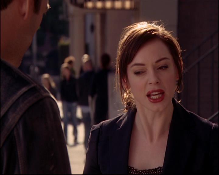 Charmed-Online-dot-816EngagedAndConfused0675.jpg