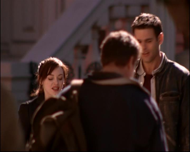Charmed-Online-dot-816EngagedAndConfused0711.jpg Charmed-Online-dot-816EngagedAndConfused0711.jpg