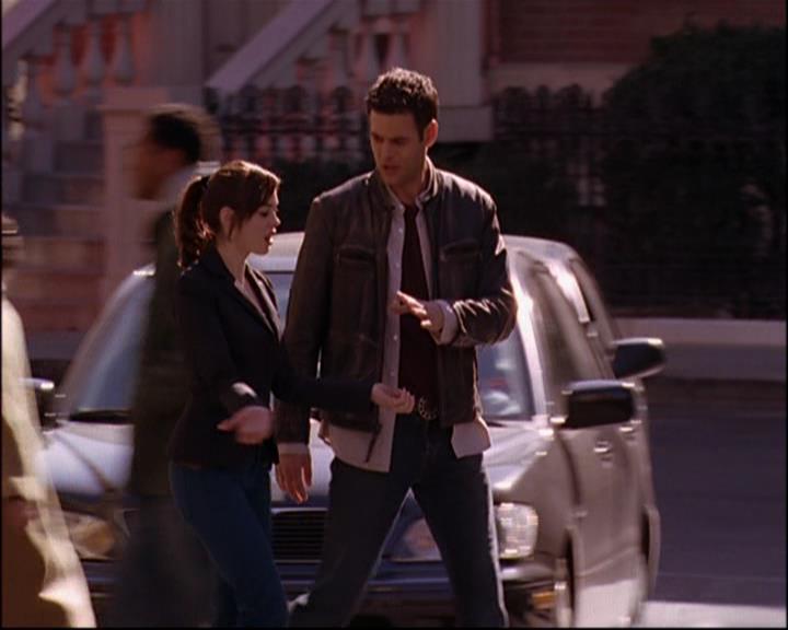 Charmed-Online-dot-816EngagedAndConfused0719.jpg Charmed-Online-dot-816EngagedAndConfused0719.jpg