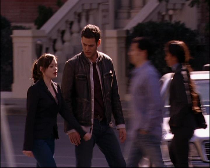 Charmed-Online-dot-816EngagedAndConfused0721.jpg Charmed-Online-dot-816EngagedAndConfused0721.jpg