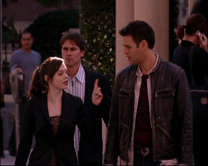 Charmed-Online-dot-816EngagedAndConfused0728.jpg Charmed-Online-dot-816EngagedAndConfused0728.jpg