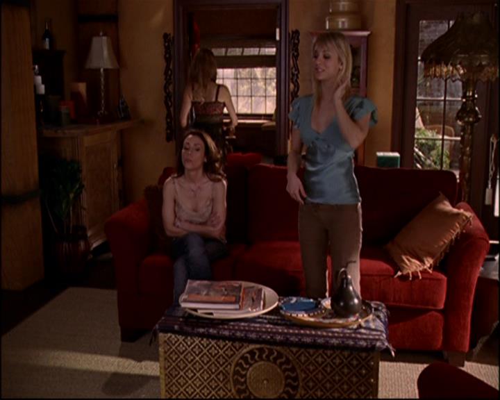 Charmed-Online-dot-816EngagedAndConfused0832.jpg Charmed-Online-dot-816EngagedAndConfused0832.jpg