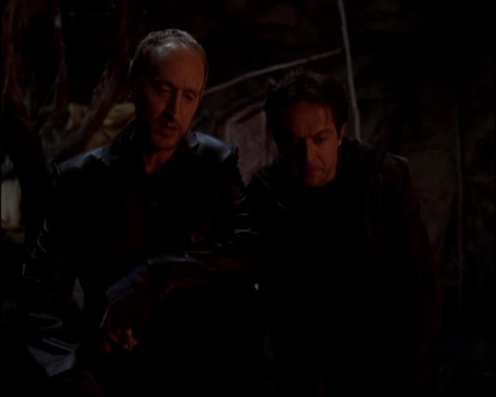 Charmed-Online-dot-816EngagedAndConfused0920.jpg Charmed-Online-dot-816EngagedAndConfused0920.jpg