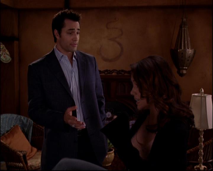 Charmed-Online-dot-816EngagedAndConfused0998.jpg Charmed-Online-dot-816EngagedAndConfused0998.jpg