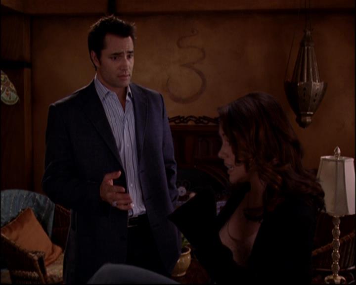 Charmed-Online-dot-816EngagedAndConfused1000.jpg Charmed-Online-dot-816EngagedAndConfused1000.jpg