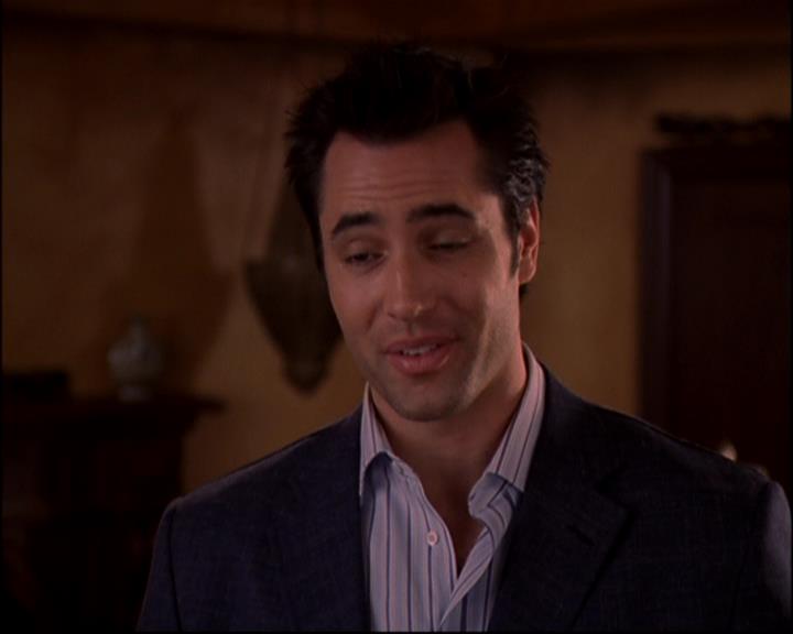 Charmed-Online-dot-816EngagedAndConfused1066.jpg Charmed-Online-dot-816EngagedAndConfused1066.jpg