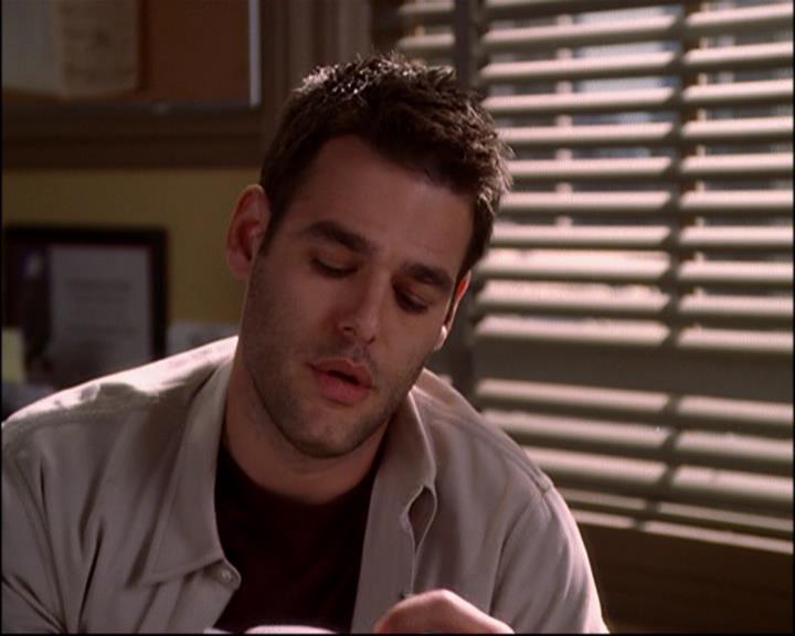 Charmed-Online-dot-816EngagedAndConfused1141.jpg Charmed-Online-dot-816EngagedAndConfused1141.jpg