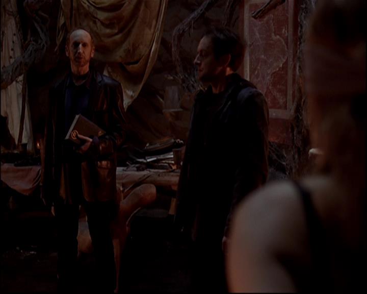 Charmed-Online-dot-816EngagedAndConfused1215.jpg Charmed-Online-dot-816EngagedAndConfused1215.jpg