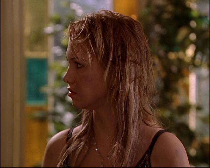 Charmed-Online-dot-816EngagedAndConfused1340.jpg