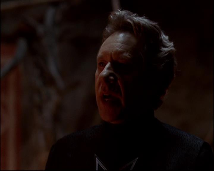 Charmed-Online-dot-816EngagedAndConfused1502.jpg