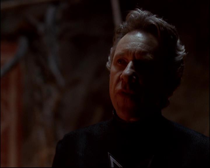 Charmed-Online-dot-816EngagedAndConfused1540.jpg Charmed-Online-dot-816EngagedAndConfused1540.jpg