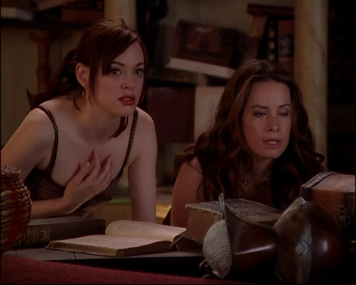 Charmed-Online-dot-816EngagedAndConfused1780.jpg