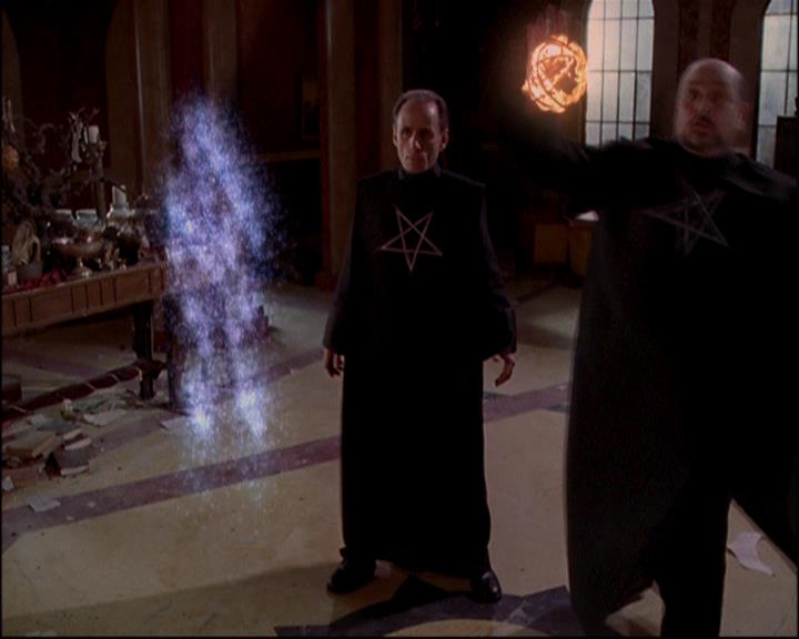 Charmed-Online-dot-816EngagedAndConfused1807.jpg Charmed-Online-dot-816EngagedAndConfused1807.jpg