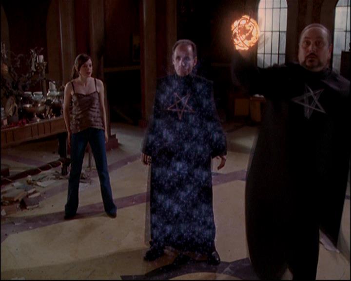 Charmed-Online-dot-816EngagedAndConfused1809.jpg Charmed-Online-dot-816EngagedAndConfused1809.jpg