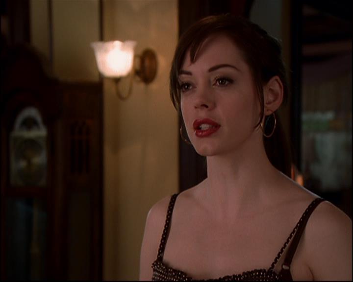 Charmed-Online-dot-816EngagedAndConfused1876.jpg Charmed-Online-dot-816EngagedAndConfused1876.jpg