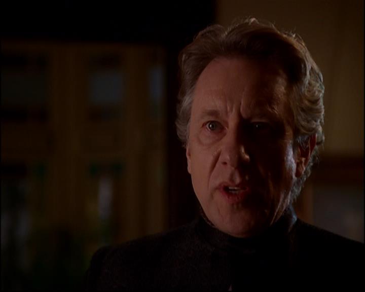 Charmed-Online-dot-816EngagedAndConfused1937.jpg Charmed-Online-dot-816EngagedAndConfused1937.jpg