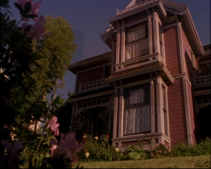 Charmed-Online-dot-816EngagedAndConfused1990.jpg Charmed-Online-dot-816EngagedAndConfused1990.jpg