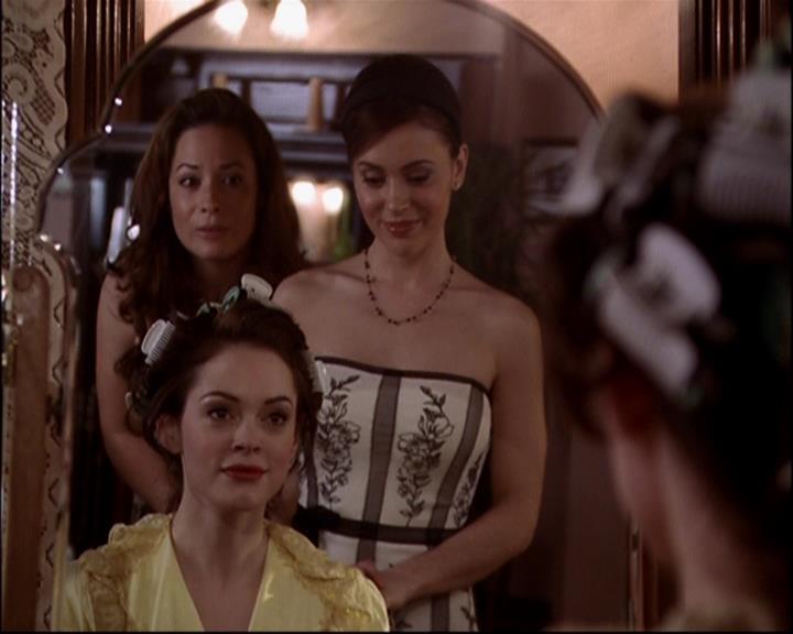 Charmed-Online-dot-816EngagedAndConfused2001.jpg