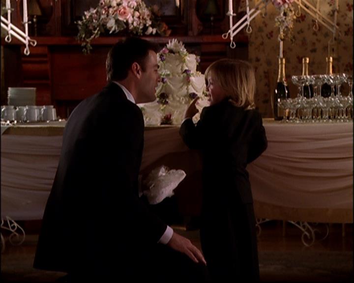 Charmed-Online-dot-816EngagedAndConfused2031.jpg Charmed-Online-dot-816EngagedAndConfused2031.jpg