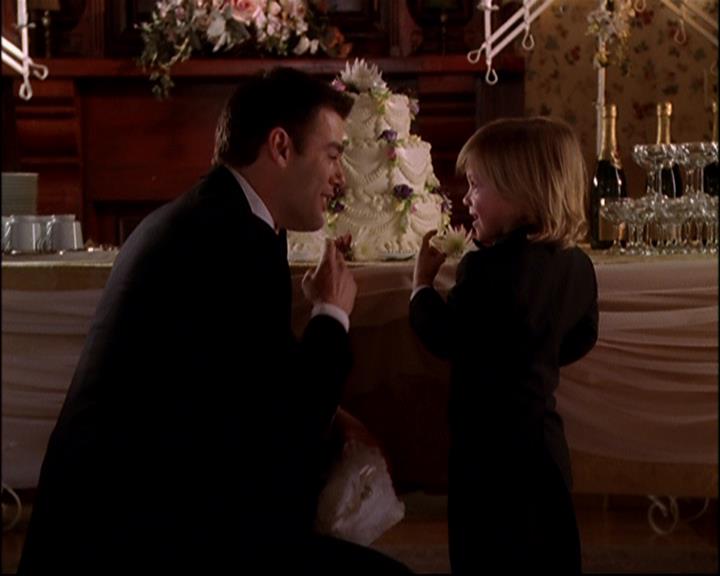 Charmed-Online-dot-816EngagedAndConfused2037.jpg Charmed-Online-dot-816EngagedAndConfused2037.jpg