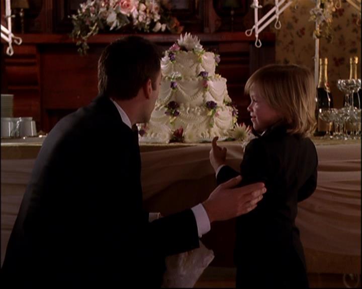 Charmed-Online-dot-816EngagedAndConfused2040.jpg Charmed-Online-dot-816EngagedAndConfused2040.jpg