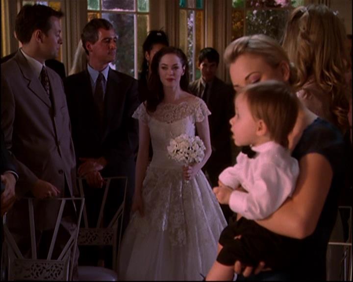 Charmed-Online-dot-816EngagedAndConfused2104.jpg Charmed-Online-dot-816EngagedAndConfused2104.jpg