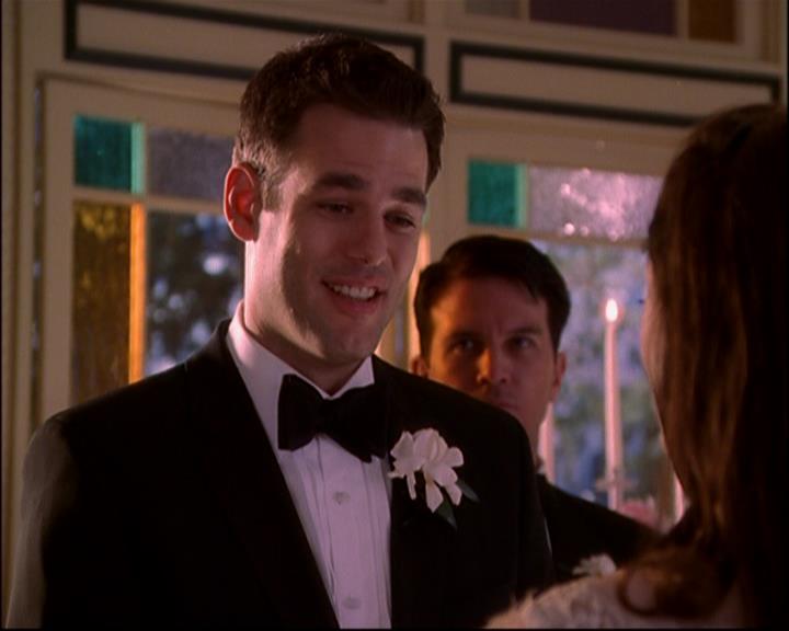 Charmed-Online-dot-816EngagedAndConfused2122.jpg Charmed-Online-dot-816EngagedAndConfused2122.jpg